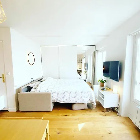 Au Calme Sur Jardin Tres Bel Lumineux - Flat-guest *